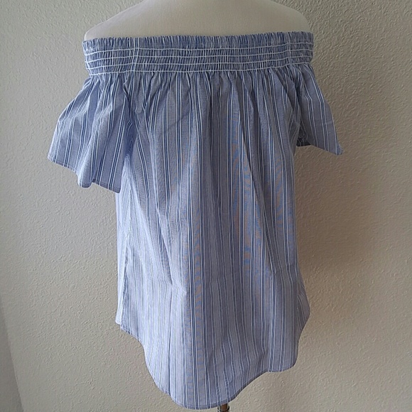 Off the shoulder striped top - Picture 4 of 4